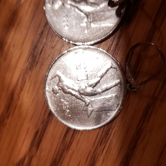 Italian coin earrings! Silver toned🤍 - Picture 3 of 4